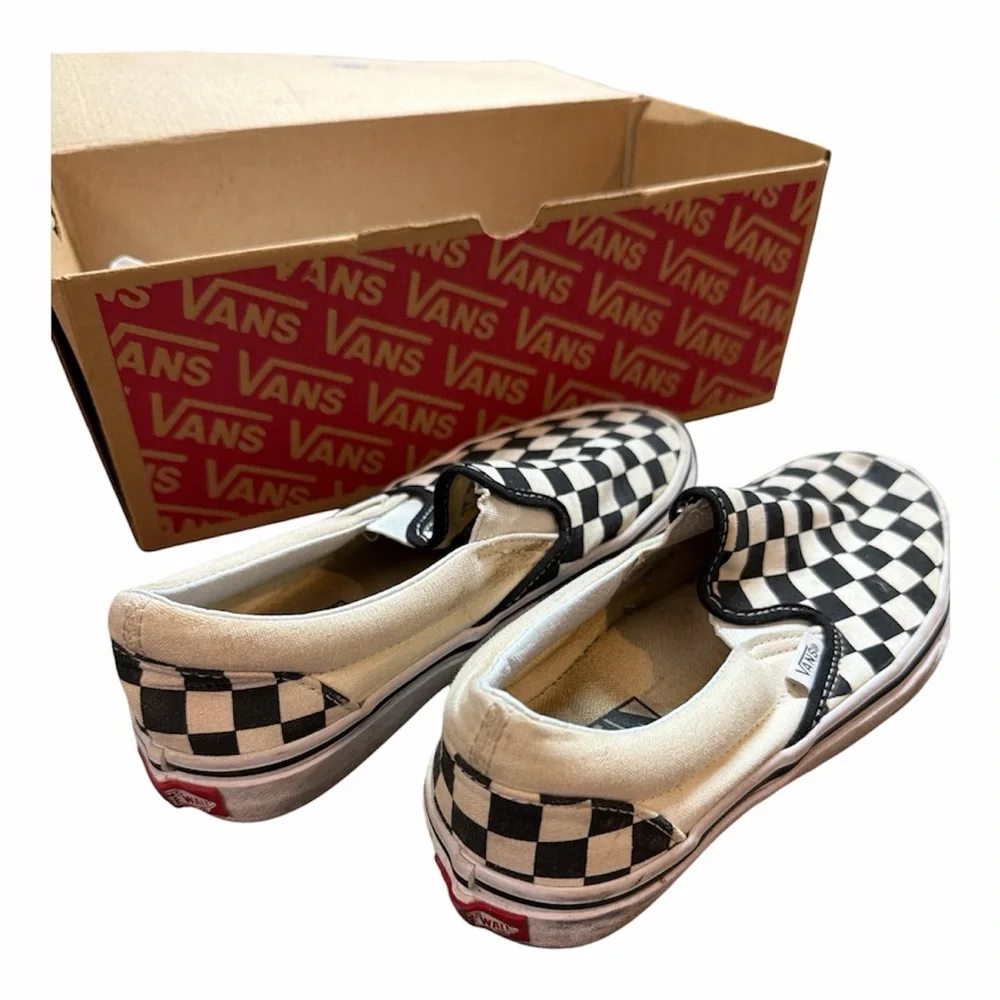 Vans Mens Classic Slip-On Checkerboard Sneakers - Black/White